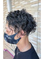 アールヌーベルヴァーグ(ar nouvelle vaugue)&nbsp;個性はツーブロックスパイラルパーマ！