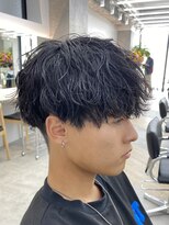 フィフス 栄(fifth)&nbsp;無造作パーマ波巻きツイストスパイラルパーマツーブロック栄