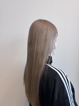 アチーブ ヘア デザイン(achieve hair design) ハイトーンダブルカラーホワイトブロンドストレートヘア20代30代