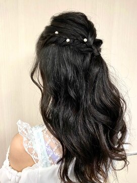 ヘアメイクHY(hair make HY) ハーフアップ