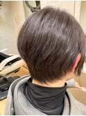ショートボブ