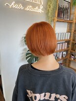 スクリーン(SCLEEN)&nbsp;ショートボブオレンジヘア