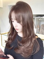 ラヴィ(Lavie)&nbsp;髪質改善ミディアムレイヤーワインレッドココアベージュ黒髪小顔