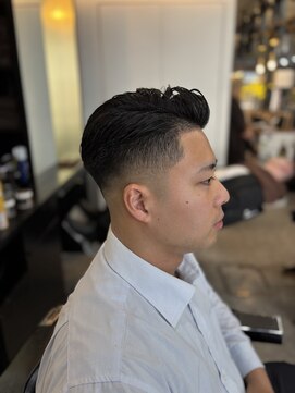 フランクスバーバーリザーブ 人形町店(FRANK’S BARBER RESERVE) MEN’S HAIR/サーフカール/刈り上げセンターパート/人形町