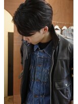 エディ(Edy)&nbsp;メンズセンターパートニュアンスパーマ刈り上げ眉毛カット岡山