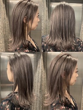 2019年人気のヘアカラーアッシュベージュ ブリーチカラー L032933814