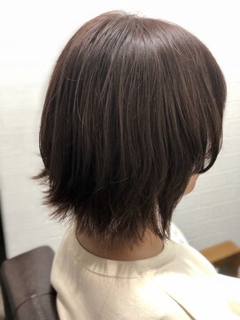 アトリエナガノ(atelier nagano) ニュアンスカラー/センターパート/ツヤ髪スタイル/ブルージュ