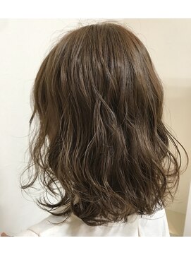 ビビグランジュテ(BiBi) 高知 南国市 BiBi glandjete ベージュカラー