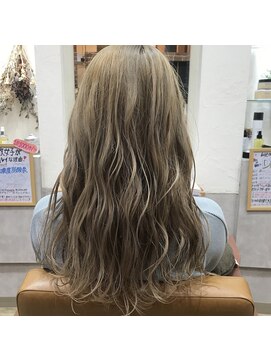 ヘア セフィール 八千代中央店(hair C'feel) 透明感くすみブロンド