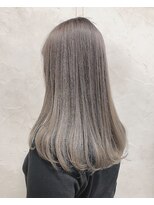 アリー 原宿 表参道(ALLY)&nbsp;【ALLY】"ツヤ髪""透明感"ハイトーンカラーグレーベージュ