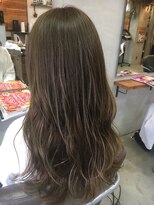 レガロ(Regalo)&nbsp;マットアッシュ×ゆる巻き《春日井　Regalo　レガロ》