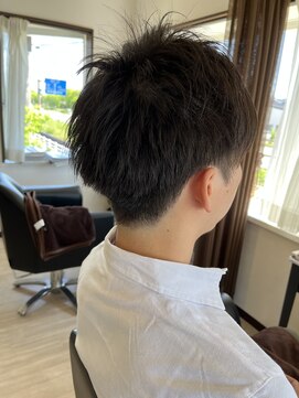 コアフィールフィス(COIFFURE fils) 《見附　今町》メンズ　ツーブロ　刈り上げ　爽やかショート