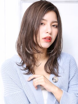 クラッチ 博多(CLUTCH) 大人可愛い20代30代40代小顔 セクシーミディ E3