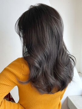 アイティーバイアルバム 藤沢店(IT by ALBUM) グレージュロング_外ハネボブセクションカラー_ba363563