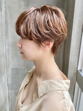 ローリー(Rowlly) #耳かけ#ニュアンス#アッシュブラウン#ショート