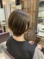 ノーム バイ アウラ(norm. by aura) カジュアルショート