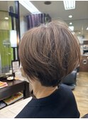ショートボブ