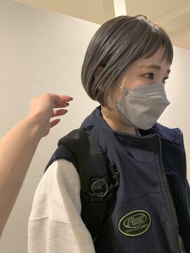 ラレイ ハラジュク(Lalei harajuku) ダブルカラー/グレーカラー/ぷつっとボブ