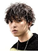 スパイラルパーマツーブロック刈り上げラウンドマッシュ韓国黒髪