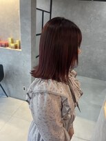 リル(LiLu) 大人可愛いボブスタイル☆ボルドー