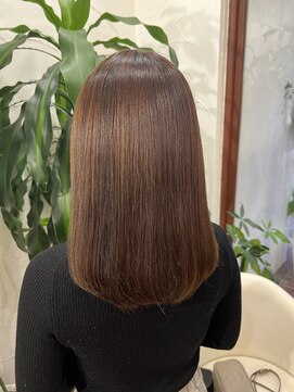 アン(Hair make un) 艶々ナチュラルベージュ