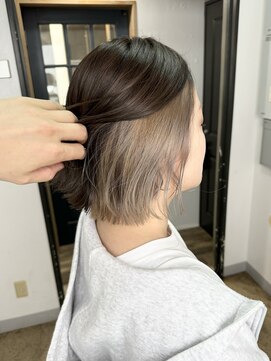 リルア 博多(LIRUA) 肩上ボブインナーカラー