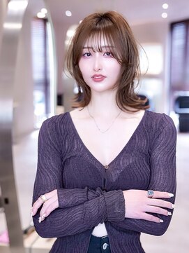 ケアリー 東浦和(Carelly) デザインカラー/レイヤーカット/ウェットヘア/オリーブベージュ