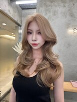 エッセンザ 梅田(ESSENZA)&nbsp;ハイトーンレイヤーカット 海外ヘア