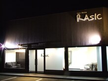 ヘアー メイク ラジック 砥堀店(Hair Make RASIC)の雰囲気（一軒家風の外観が目印です☆ちょっと道路から奥まった所にあり）