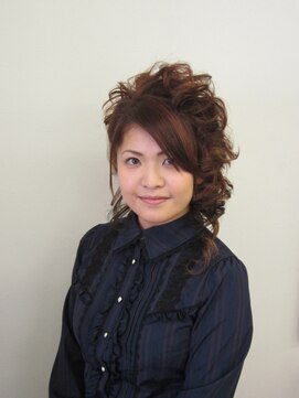 美容室イーナ(e na) サイドアップ・ブライダル風