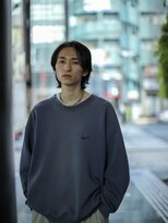 モーニン(Moanin')&nbsp;外ハネレイヤー×ミディアムパーマ