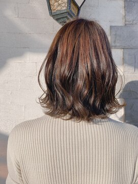 美容室 メザミー MESAMIES 10代20代30代40代ひし形小顔外ハネボブ