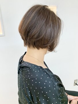 クオリス 上板橋店(QUALIS) ママさん★30代/大人前下がりショートボブアッシュハイライト