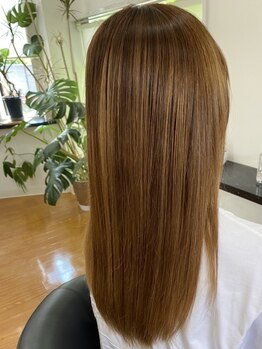 【髪質改善】ダメージを最小限に抑えた縮毛矯正で、うるつやヘアに♪毛先まで柔らかな質感のストレート★