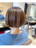 ハイライト入り前下がりボブ☆