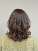 《TOPHAIR 玉島店/ ベリー》ゆれるミディ×カーキベージュ