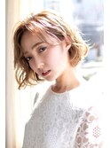 ハイトーン切りっぱなしボブ