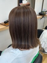 モーラ 鳳店(MOLLA)&nbsp;外ハネボブ ストレート ハイライト 白髪ぼかし くすみカラー