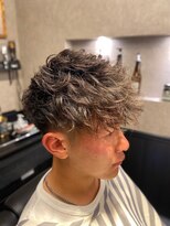 ブロートーキョー 有楽町店(Bro Tokyo)&nbsp;ツーブロック　波巻きパーマ