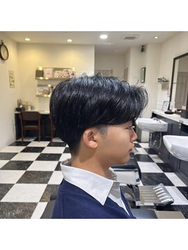 ルシードスタイル クリザンテーム 黒髪センターパート