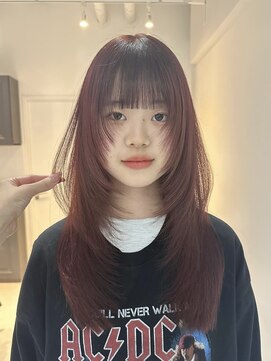 スティロ(stylo) レイヤーカットハイライトショートヘアイルミナカラーオージュア