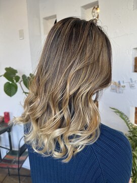 ソンリエ(SONRiE) 外国人風バレイヤージュ