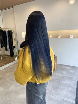 ウタリ(utari) 透明感あるネイビーカラー【難波 桜川/髪質改善】