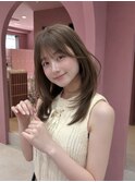 オリーブブラウン/レイヤーカット/透明感カラー/韓国ヘア