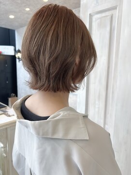 キャアリー(Caary) 福山市美容室Caary柔らか透明感ブラウンカラーレイヤーボブ