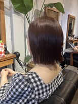 ヘアードレスビュー(hair dress V.I.E.W)&nbsp;肩上切りっぱなしボブ×ピンクカラー