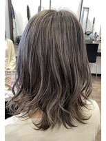 ワンズ 竜王店(ONE'S)&nbsp;ミディアム×グレー