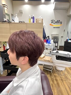 ラリー(Rally) ピンクレッドのナチュラルショート