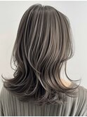 デザインカラーレイヤーカットウェットヘアオリーブベージュ白髪