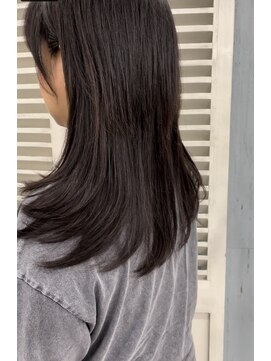 ナム(NAMU) 2回くらいやってから 最後のレイヤーカットで仕上げ